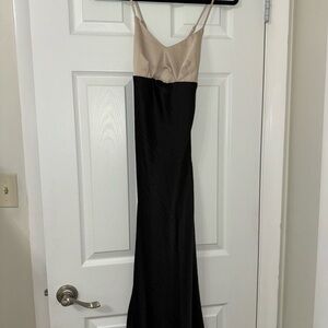 House of Harlow Cream and Black Satin Dress